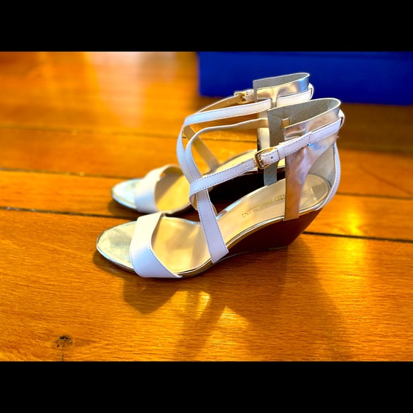 Brand New White Heels 8.5M - Picture 4 of 10